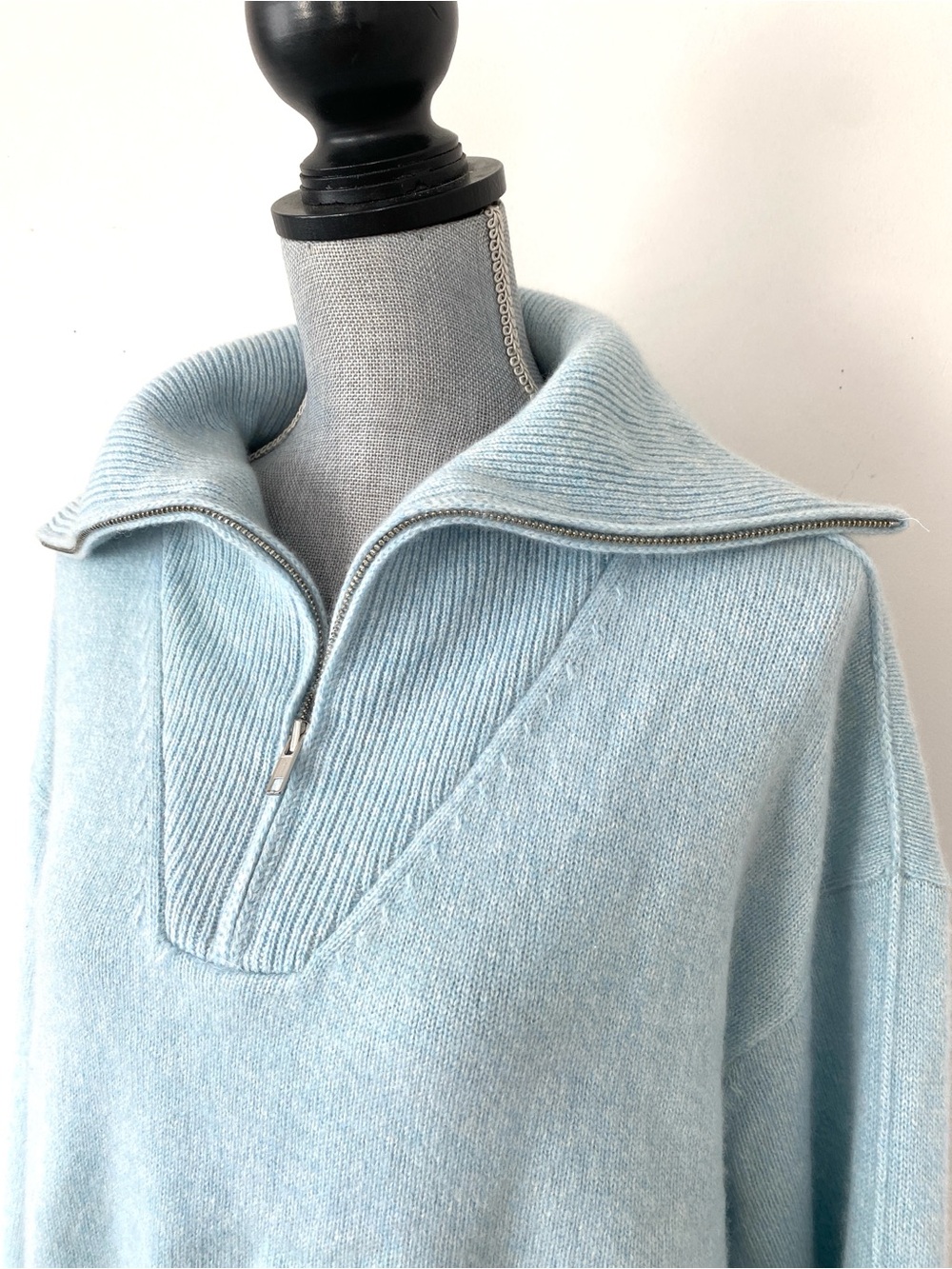 C by Bloomingdale's Light Teal Blue Cashmere Sweater XL Half Zip Quiet Luxury - Picture 4 of 9